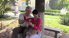 中国女孩终于盼来收养，虽然年龄有点大，但特别懂事！