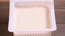 牛奶果冻豆腐，爽口嫩滑