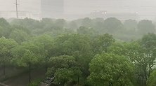 江苏今天局地大暴雨侵袭 并伴7至8级阵风