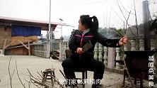 苗大姐50多元吃个大棒骨，辣椒水一蘸，吃到渣都不剩