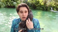 孟加拉国人捕鱼有妙招！训练水猴子抓鱼，看到它的真面目被萌到了