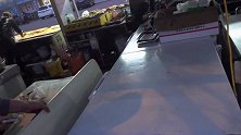 海边小镇2.5元一串的烤海参，50元吃到撑