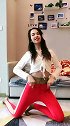 瑜伽美女的才艺表演，又解锁了新动作！