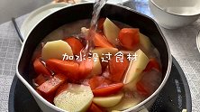 【猫咪做饭】猫咪做了道印度咖喱鸡肉饭，味道很上头
