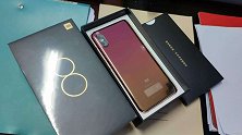 加价买小米8的人哭了！小米8屏幕指纹版真机现身