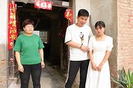 强势母亲插手儿子爱情，狠心赶走儿子女友，儿子忍无可忍发火了