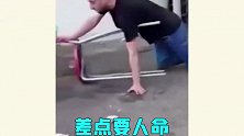 天一冷就开始犯困，你们还真是什么姿势都能睡