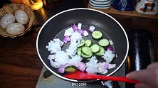 黄瓜怎么做好吃又简单家常的做法，简单又好吃的黄瓜炒鱿鱼