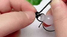 不好看的吊坠教你这样改编一下，简单又惊艳，亲戚们都夸太好看