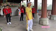 时尚动感32步广场舞，简单好看老少皆宜，一起跳起来吧
