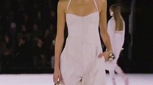 Jacquemus 高颜值模特，T台时装秀。网友：干货满满！