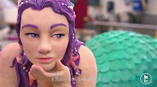 顶级糕点师按真人比例制作美人鱼蛋糕！超逼真，网友：屁股有点大