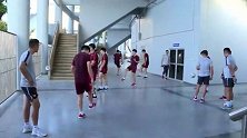 国奥宋卡首次有球训练 段刘愚搞怪停球胡靖航颠球不停歇