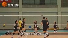 太搞笑了！女排刚赢完球，丁霞的反应太逗了，袁志都笑了！