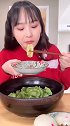 我自己煮的菠菜饺子，你们还有没有想吃的