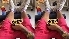 比伯晒打吊针输液照,敬业不忘宣传自家潮牌