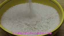 把剪子放到大米里面，这做法真是绝了，一年能省好几百，太实用了