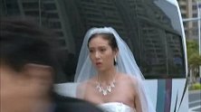 艾勤奋和胡光子将周展名送往医院抢救，并一路大声询问葛小美的下落