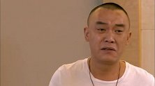 周展名已经脱离生命危险，但是因为严重的脑震荡而昏迷不醒