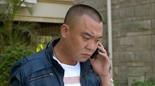 钱霏霏接到了交警大队的电话，通知前去认领周展名的车