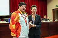 公平正义不会缺席！巩立姣收到迟到11年的奥运奖牌