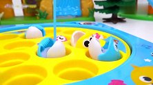 趣味玩具：碰碰狐鲨鱼宝宝钓鱼游戏，一起收获鱼货吧！