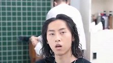22岁小伙留了一年长发，枫哥：剪短了再说，咔咔剪的巨爽
