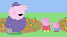 小猪佩奇：佩奇家有许愿井，还放了一堆地精，看着好像童话王国