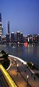 上海南码头观浦江夜景