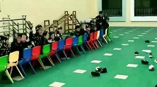 幼儿园老师厉害了，一个人能跟几十个孩子玩成一片！
