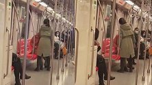 男子地铁骚扰女性被狂扇耳光三分钟！最后又被行政拘留