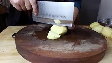 厨师教你土豆的6种切法，适合于不同的烹调，让做菜更轻松