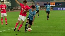 孙铂传中造威胁 龙东跟进稍慢皮球滑门而过