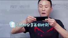 吴刚夫妇视频通话，甜蜜秀恩爱，一旁的儿子成了电灯泡