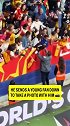 圈粉！亚马尔让安保人员抱下小球迷合影