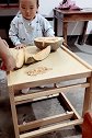 从小要学会百善孝为先，这么懂事的宝贝
