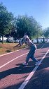 什么一字马都弱爆了，让你见识一下姑娘原地大风车
