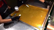 零食店里的手工糖果！全是现成手工做出来的！一群孩子围着看！