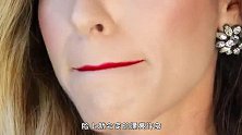 姑娘打造24K黄金口红，一支成本10万，涂在嘴上是什么感觉？