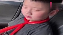 用最怂的语言，说最牛逼的话，墙都不服就服这孩子