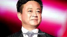 央视支持人朱军到底咋回事？如今才55岁，已暴瘦到脱相难认出！