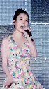 iu不仅长的甜美可人身材很有料，非常吸引人的眼球