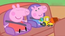 小猪佩奇：地下水管破裂，水喷得像个小喷泉，只能交给公牛老板！