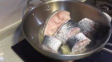 30元半条大头鱼，懒人做法特简单，家常炖配料家家有，滑嫩鲜香