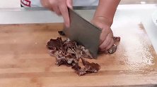 大厨教你：“黑木耳炒肉”的家常做法，味道口感都很不错，收藏了