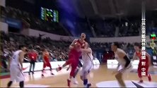 丁彦雨航以一敌三篮下造杀伤！球技让台湾解说心服口服！