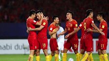 经典交锋-12强赛中国1-0乌兹别克 冯潇霆造点郜林一蹴而就