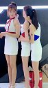好冷啊！抱抱吧！做车模的也不容易啊，我太难了！