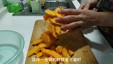 十分钟做出南瓜面，做法简单味道不简单，一口气能吃一大碗
