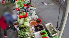 40秒被砍50次！女子菜摊边遭男子持菜刀突袭 被砍满脸是血